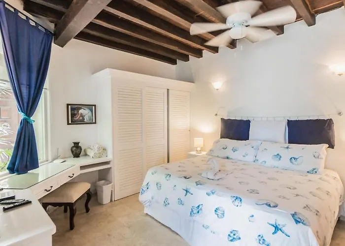 Royal Palms 5 *